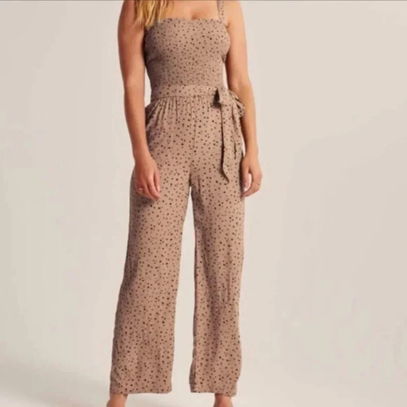 Abercrombie & Fitch Leopard Print Smocked Top  Jumpsuit NWT Size Small - Picture 2 of 8
